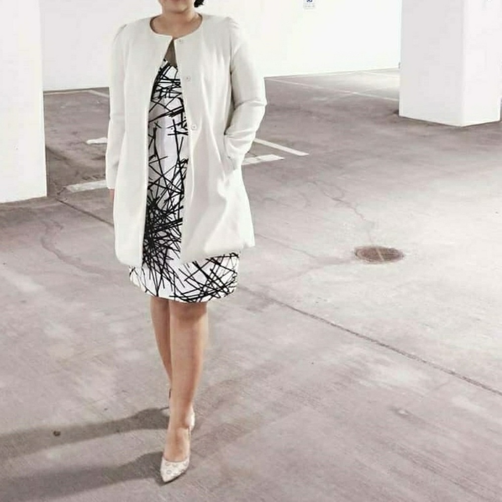 Black and white dress sleeveless